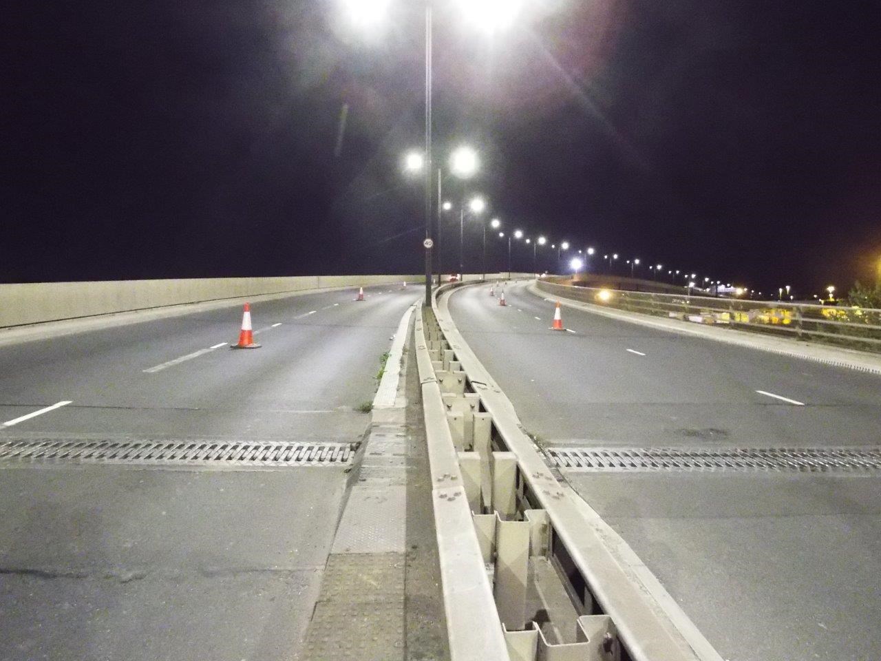 The joints of St. George's Bridge at night.